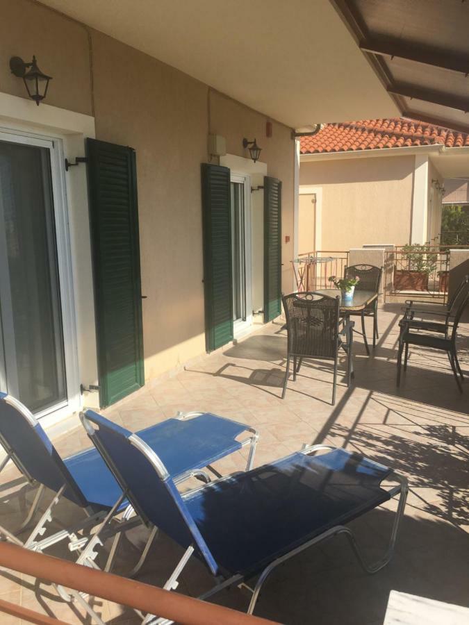 George Apartments Lourdata  Luaran gambar